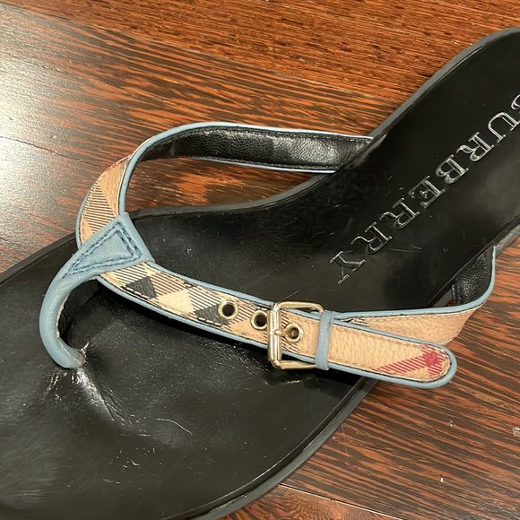 Burberry sandal - Picture 3 of 4